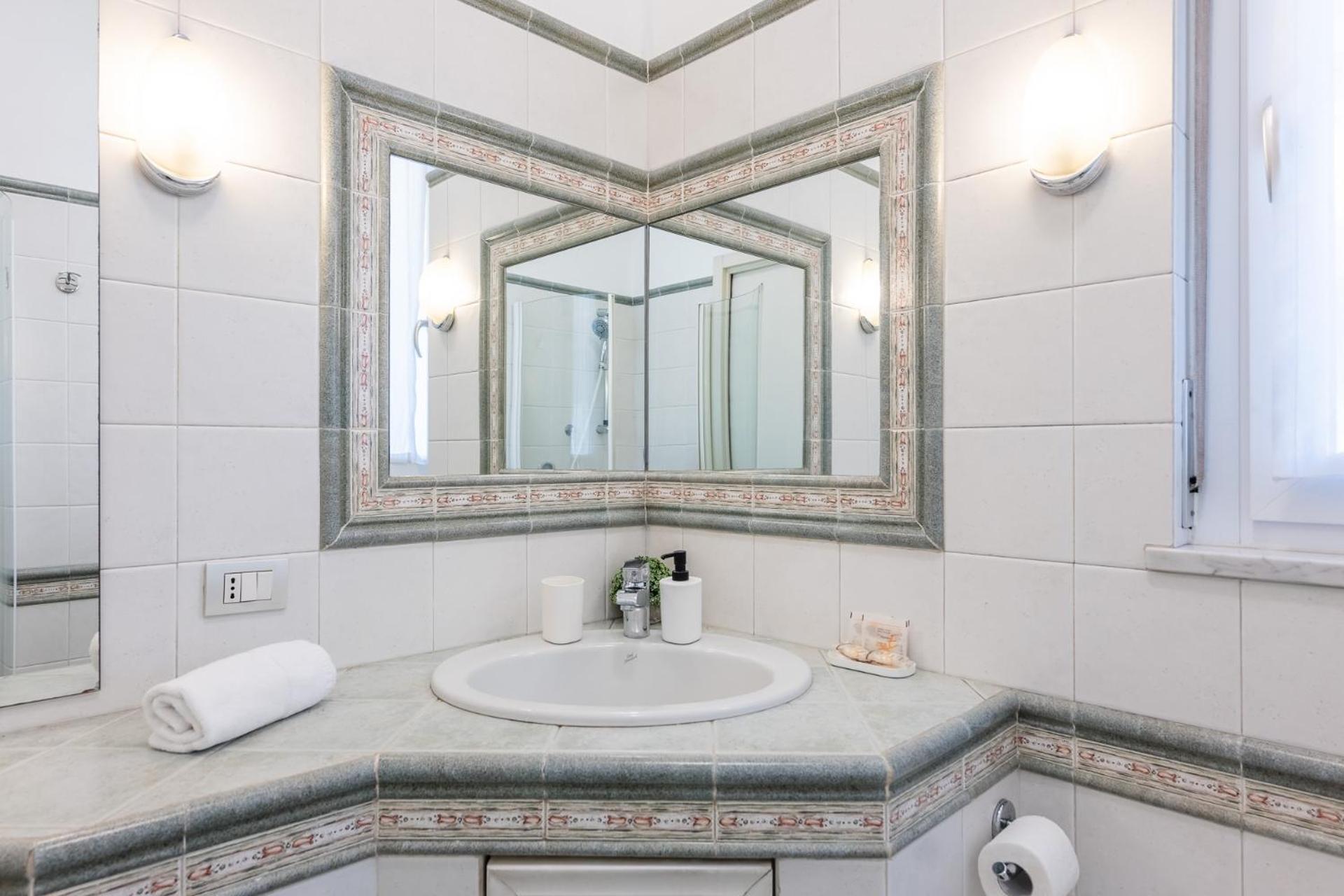 Flat In Center With Terrace, Near Garibaldi Fs Apartment Milan